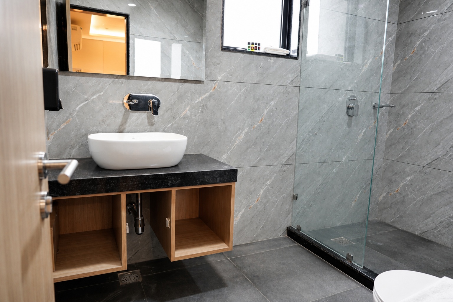 Hotel Ramaya Bathroom