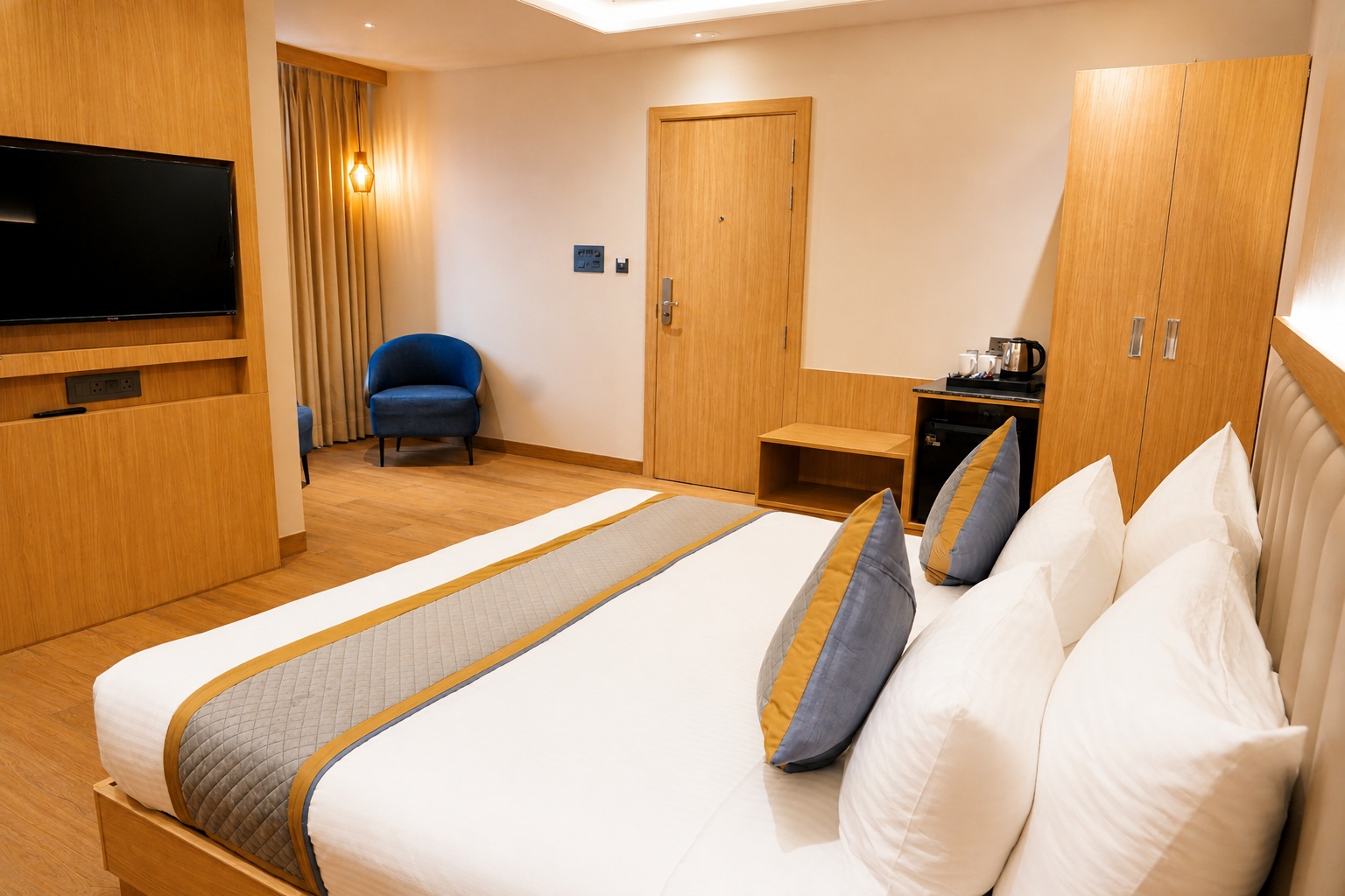 Super Deluxe Room Seating Area